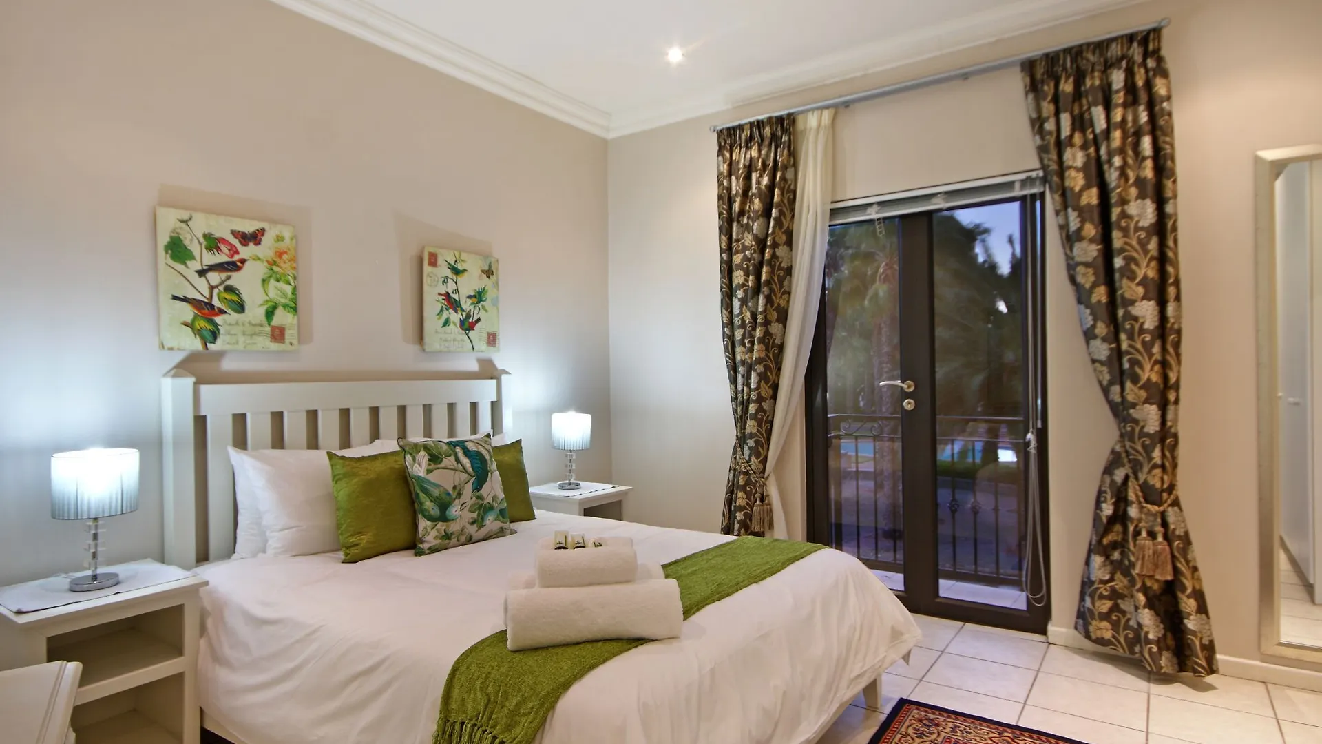 La Savina P2 Apartment Cape Town
